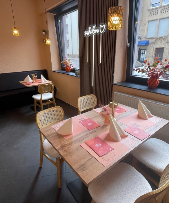 DB5F8368-F853-4806-8DC5-644BEAA0477C