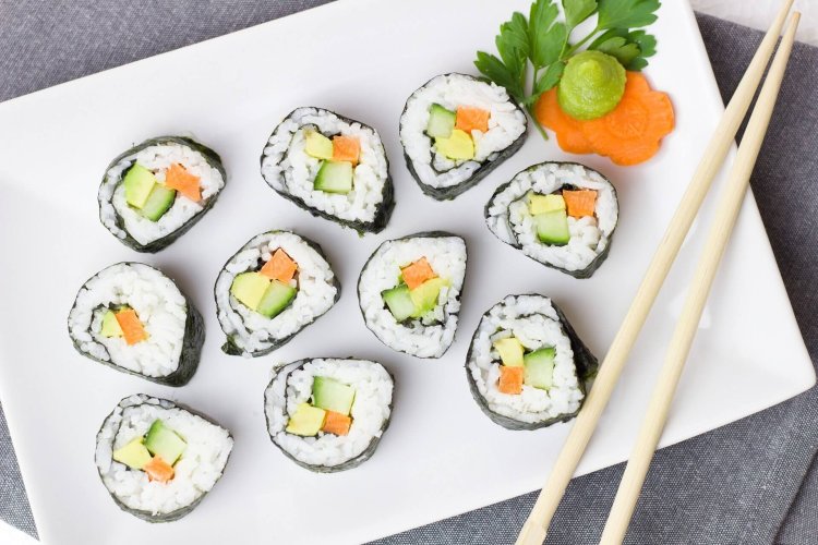 sushi-2112350_1920 sushi-2112350_1920